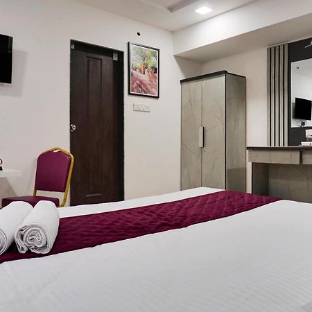 Hotel Orchard Park Πούνε Εξωτερικό φωτογραφία