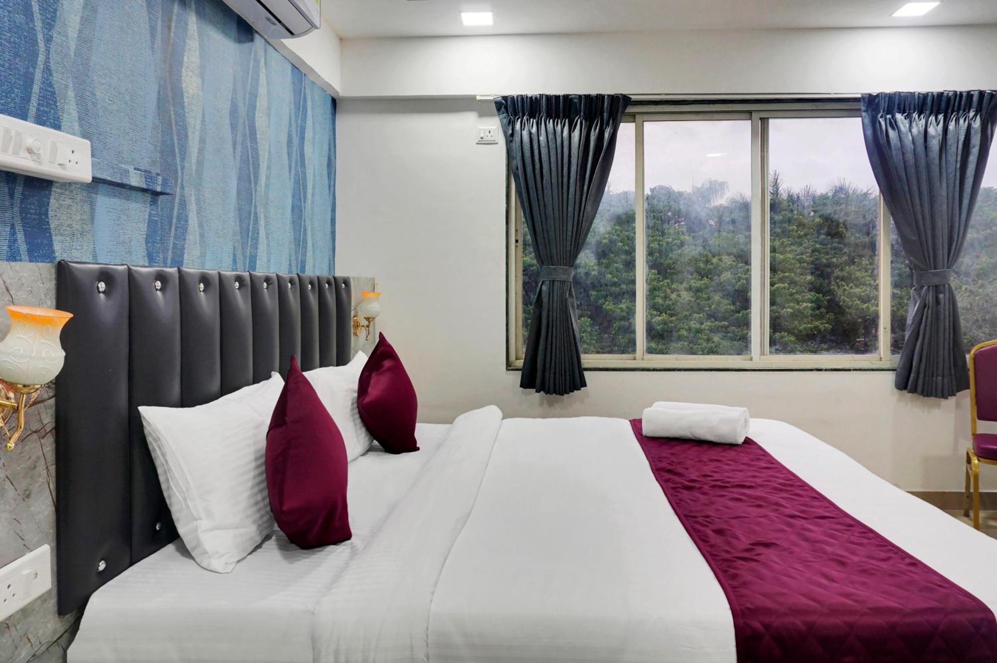 Hotel Orchard Park Πούνε Εξωτερικό φωτογραφία