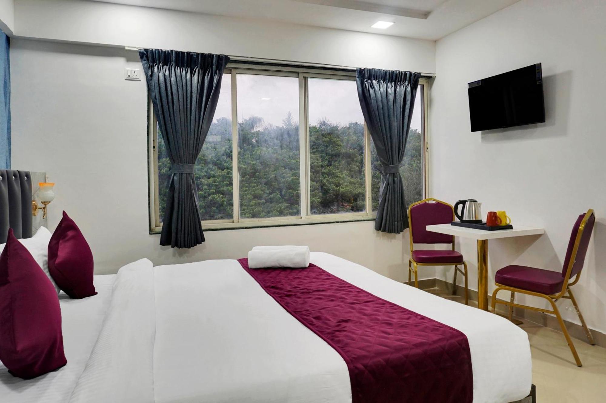 Hotel Orchard Park Πούνε Εξωτερικό φωτογραφία